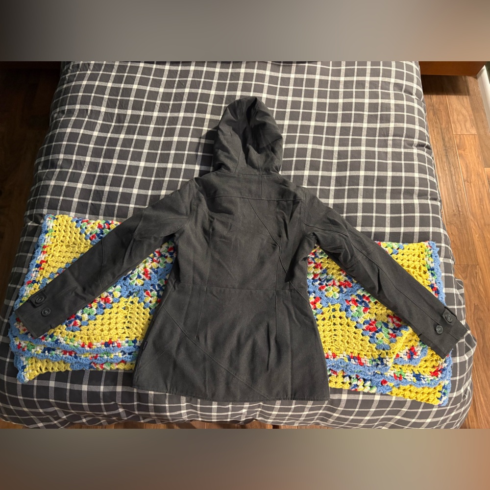 Women’s winter coat - Picture 2 of 4